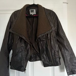 Kut brown leather jacket. Size small, just doesn’t fit anymore!